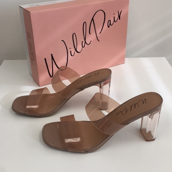 New WB Woman’s Wild Pair Heeled Sandals - Picture 3 of 5